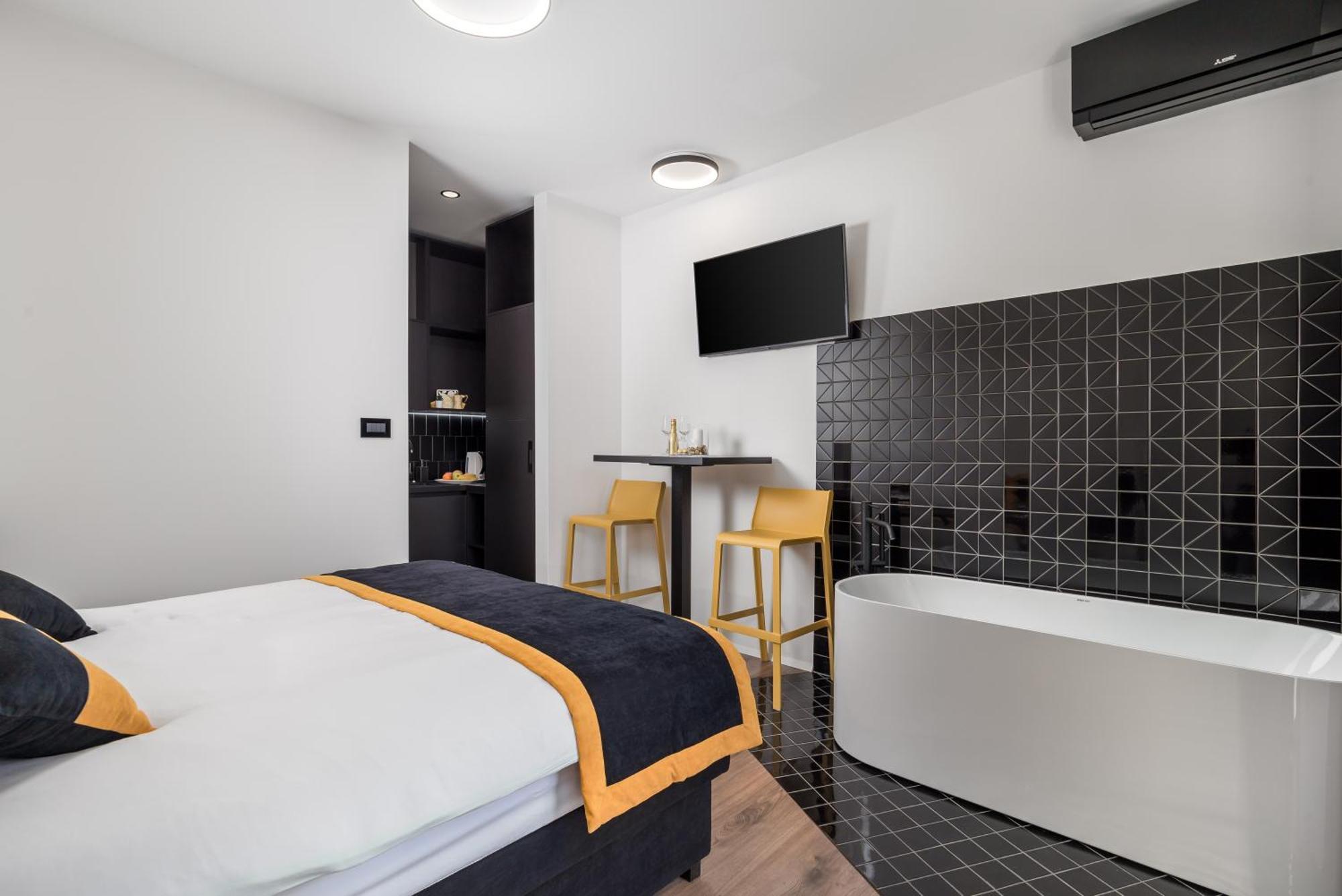 Artqart Apartment